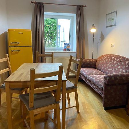 Apartment In Historic Town House Gmunden Eksteriør bilde
