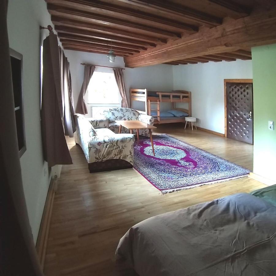 Apartment In Historic Town House Gmunden Eksteriør bilde